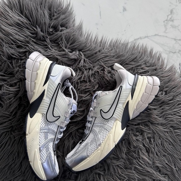 Nike V2K run - Picture 7 of 10